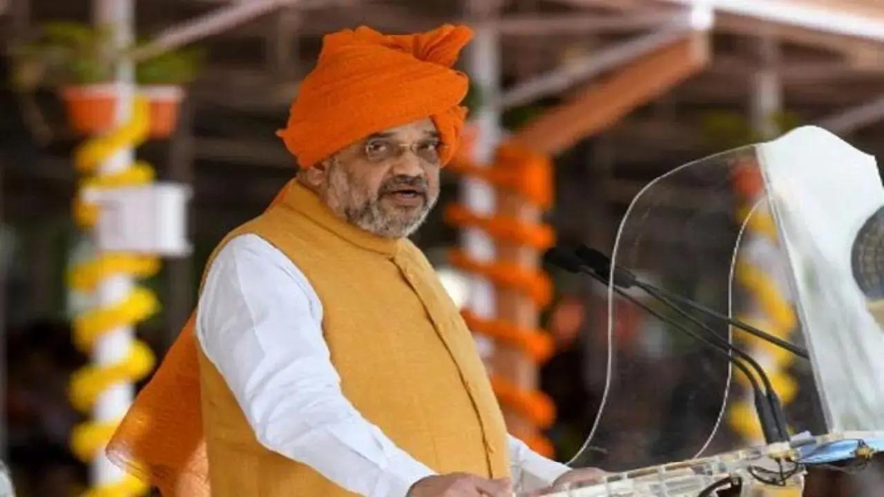 Congress and JD(S) are both corrupt and 'parivaarvadi' parties: Amit Shah in K'taka